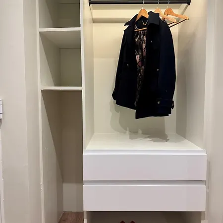 The Snug - Boutique In Clifton Village With Parking Apartment *